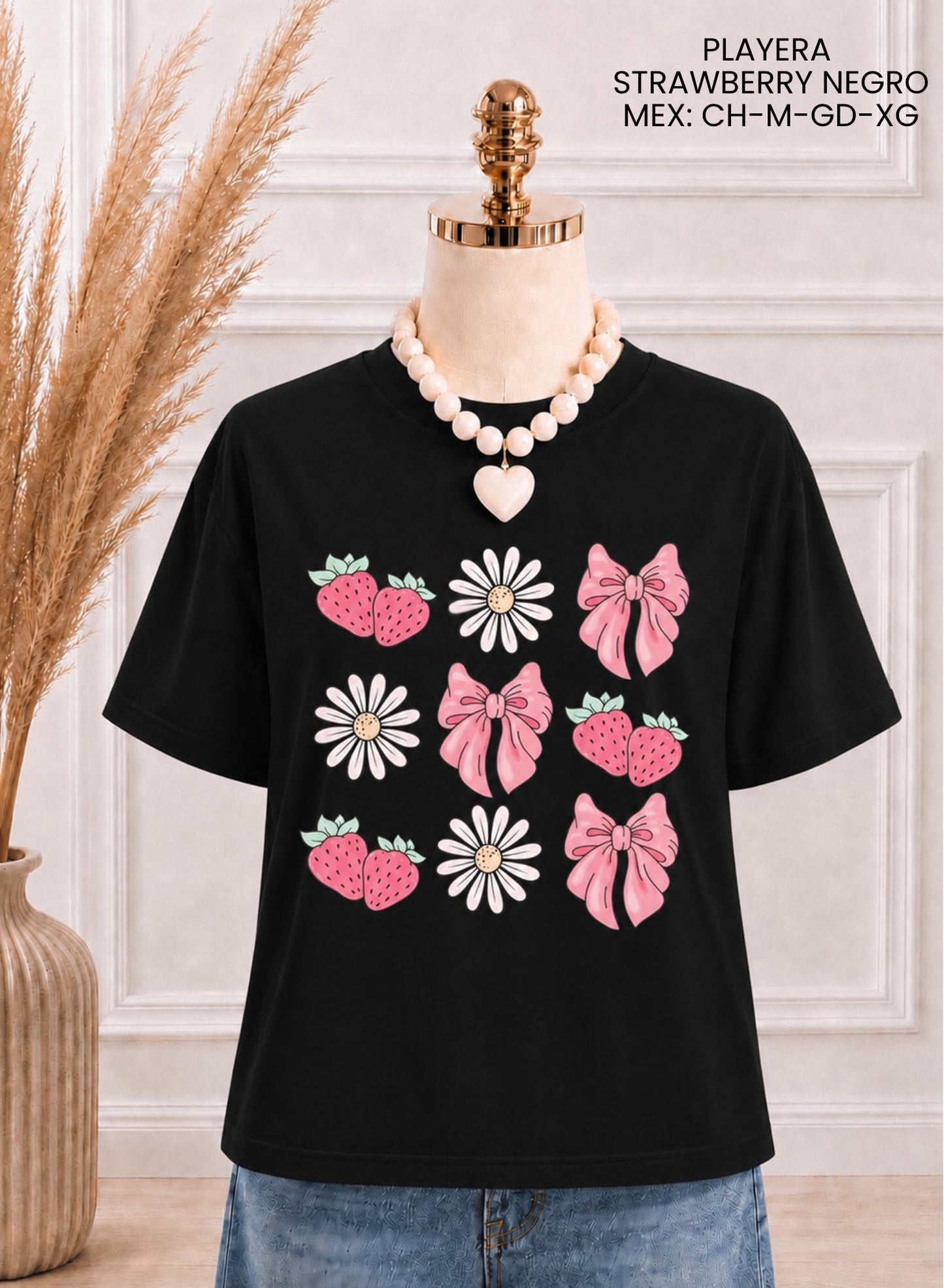 PLAYERA STRAWBERRY NEGRO