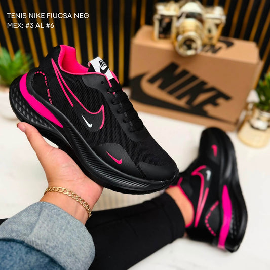 TENIS NIKE FIUCSA NEG