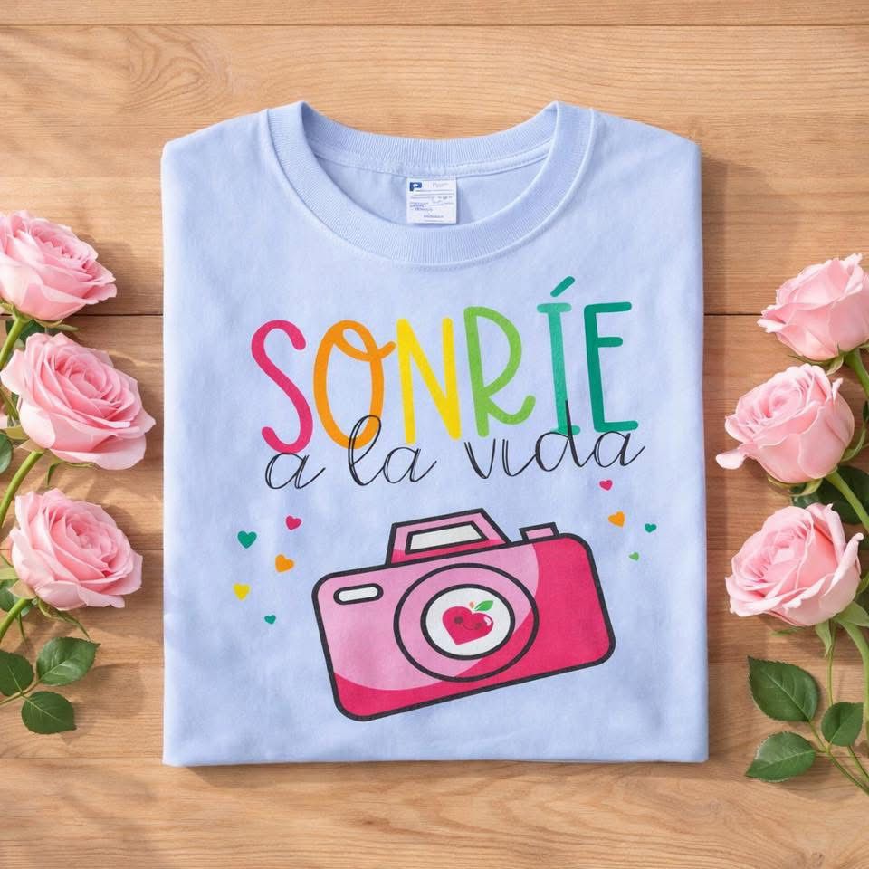 PLAYERA SONRIE